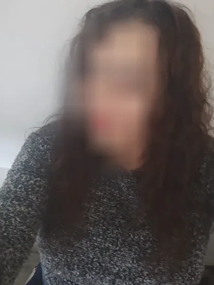 Andrea, 39