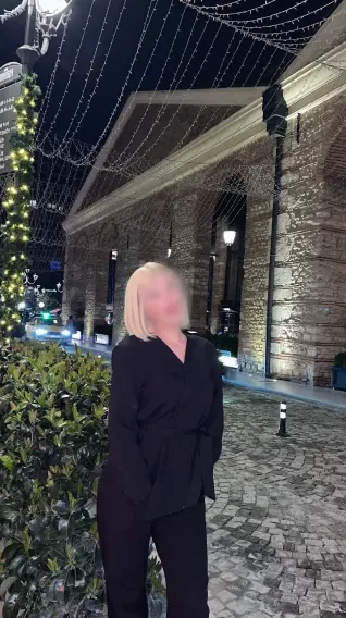 Antonia, 21