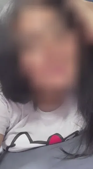 Cara, 25