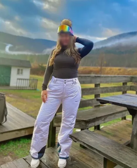 Charlotte, 37