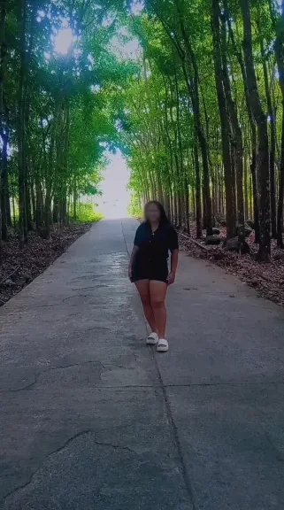 Christina, 23