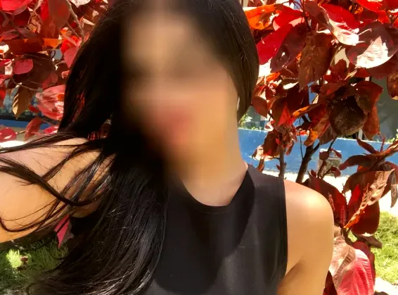 Emily, 27
