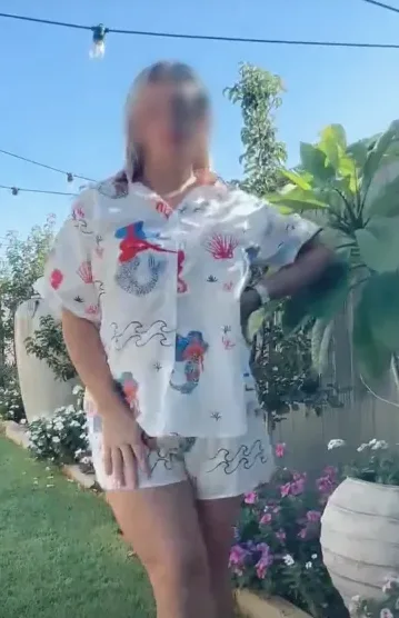 Esra, 33