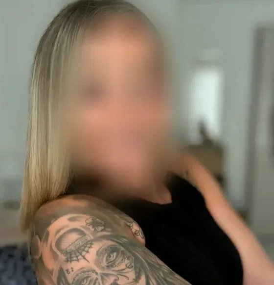 Jasmin, 36
