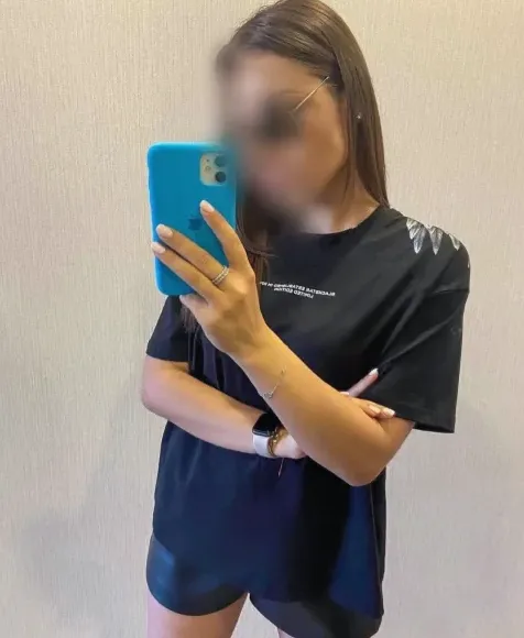 Kathleen, 27