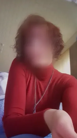 Laura, 40