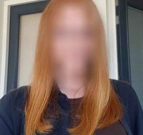 Luisa, 27