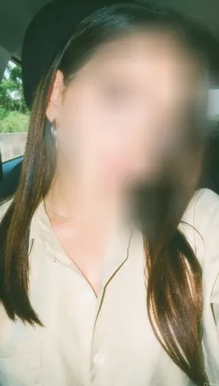 Pia, 25