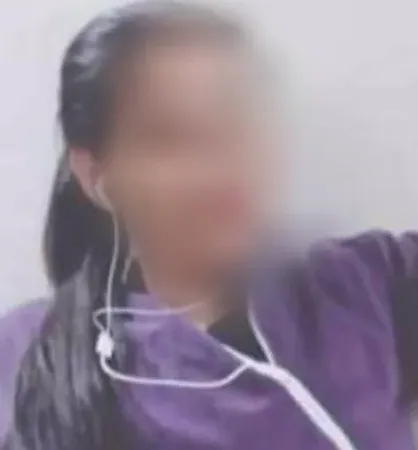 Selin, 39