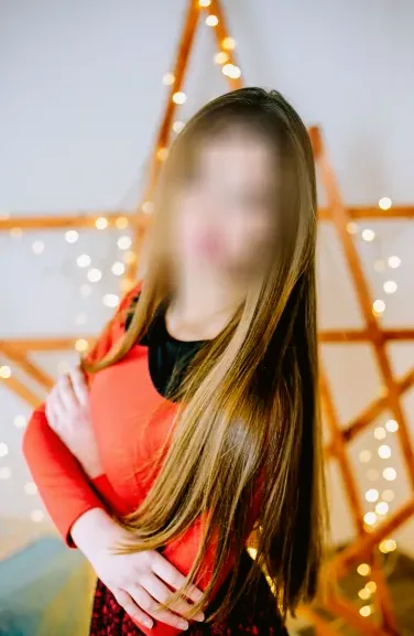 Sophie, 28